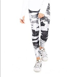Terez heather camo legging